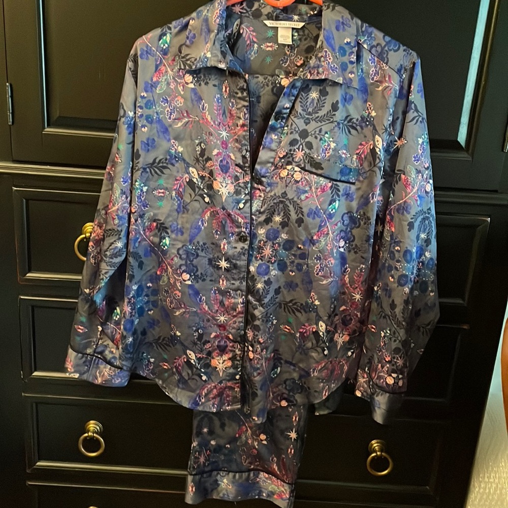 Victoria’s Secret pajama set